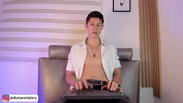 Dorianmistery2322_ webcam