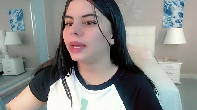 _Maddison_Ivanova_ webcam