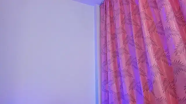 riley_bensongh webcam