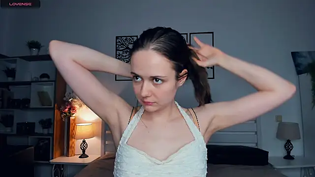 MalvinaTrafford webcam