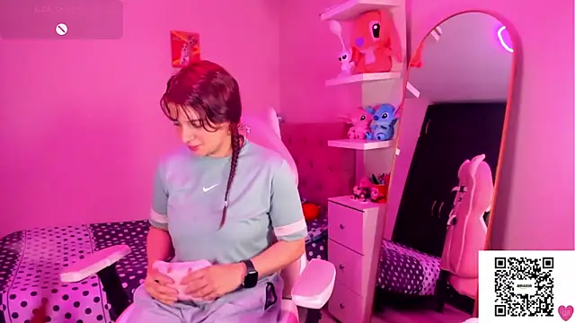 Vannessa__Shy webcam