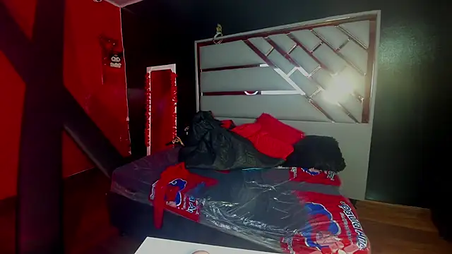 mia_miller001 - Mia_Miller001's free webcam - UK Sex Cams