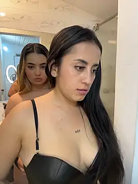 Antonella_Julieta webcam