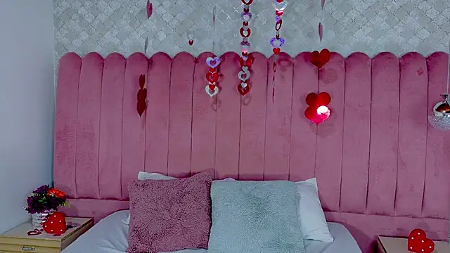 EMILYJOHNSON01 webcam