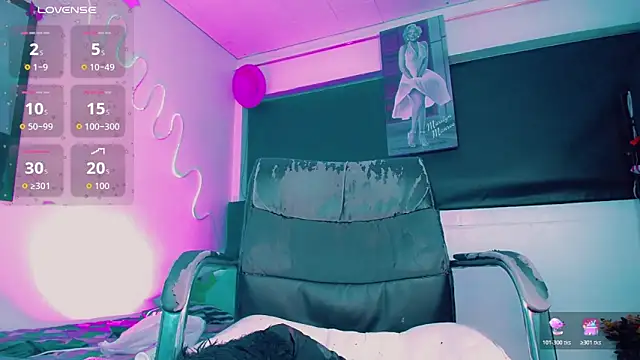 Kendall_hornyy webcam