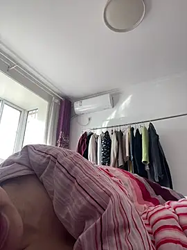 美女940940_1688在线直播