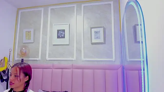 HoollyHendrix webcam