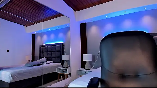 Alicee_Broownn webcam