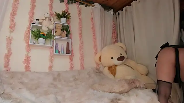 idara_rosse - Idara_Rosse's free webcam - UK Sex Cams