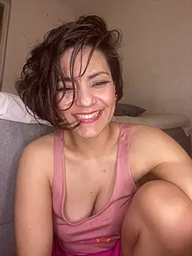 eva_luz - Eva_luz's free webcam - UK Sex Cams