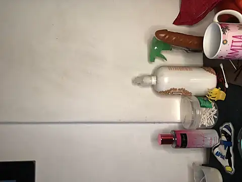 luisahot_9727 webcam