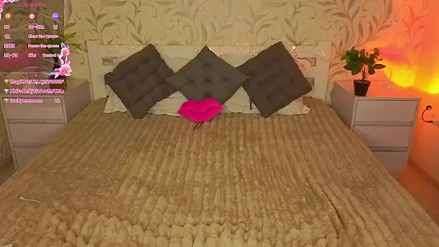 b1ushf1owerr - B1ushf1owerr's free webcam - UK Sex Cams