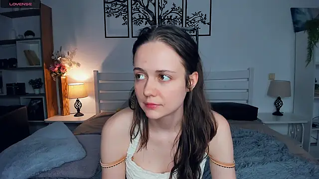 malvinatrafford - MalvinaTrafford's free webcam - UK Sex Cams