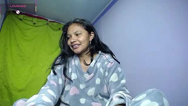 Little_CrazyDirtyBarbaria webcam