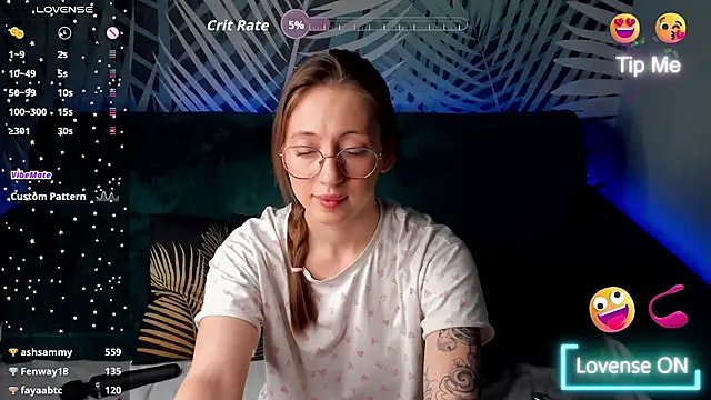 ChristyCrayme webcam