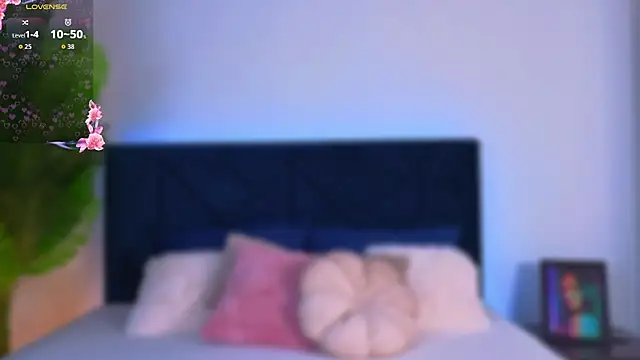 MissMichellee webcam