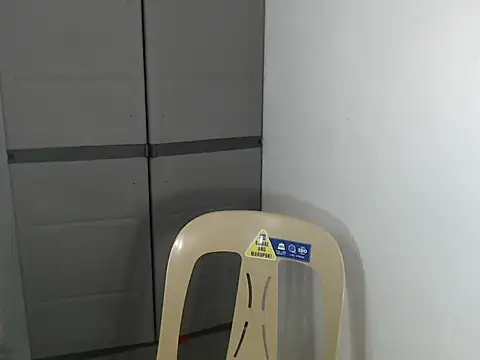 sweetiie_caren webcam