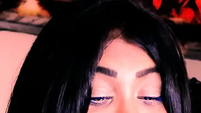 indian_dreamgirl webcam