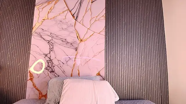 big_tits_in_your_face webcam