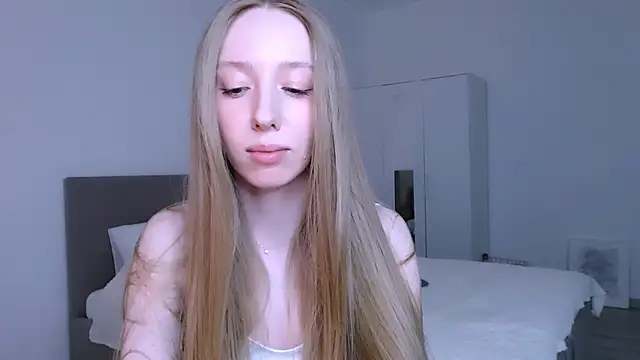 Luna_insniity webcam