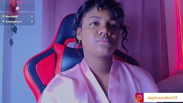 daphnewalker__ - Daphnewalker__'s free webcam - UK Sex Cams