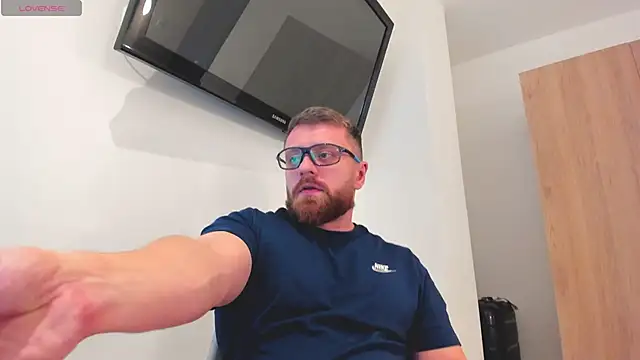 Findom_guy webcam