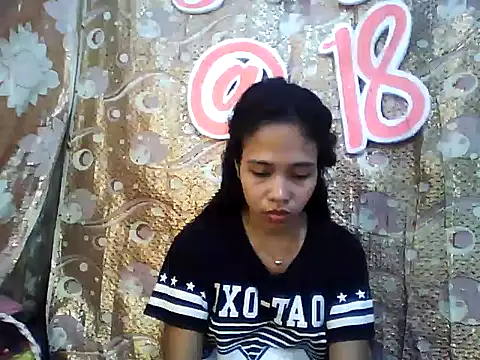 PinaySkinnyGirl webcam