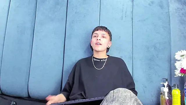 Megan_Thompson_ webcam