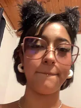 LilithMonette webcam