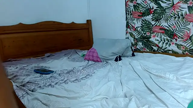 smallkarlakarla webcam