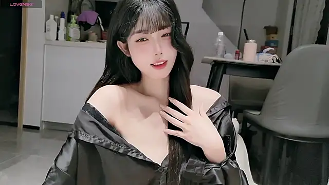 美女sansan-666在线直播