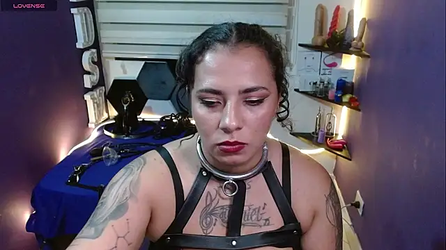 Alexa_Slavehot777 webcam