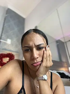 Webcam Model (MiilaBlake)  is live.Free join now!