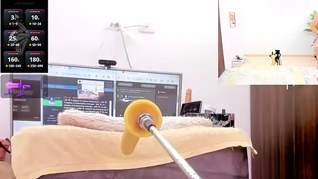 Paulina_Davis_ webcam