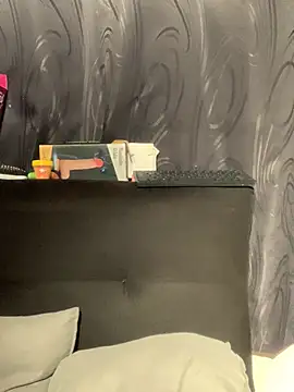 LilithMonette webcam