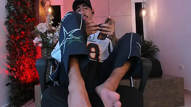 Donovan_Desmond webcam