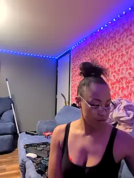 Synfulsymone9 webcam