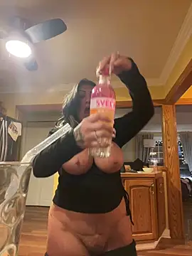 LittleMissEeve webcam