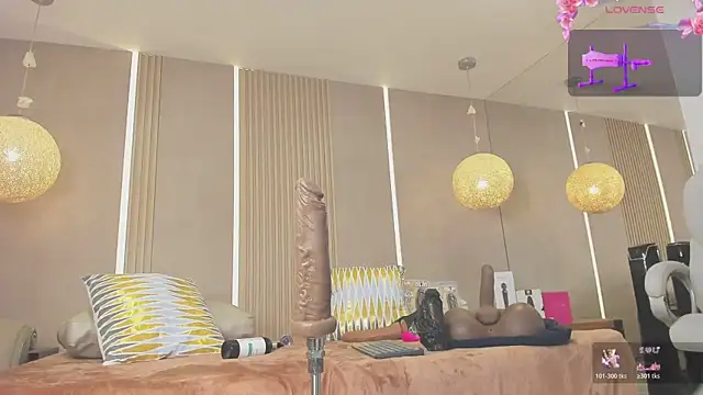 sabrina_shark_ webcam