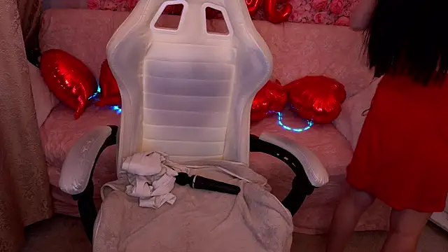 carolinaafoxyyy - CarolinaaFoxyyy's free webcam - UK Sex Cams