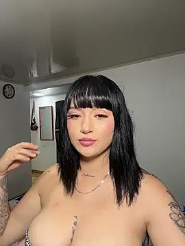 Webcam Model (emily_acorn)  is live.Free join now!