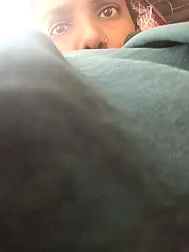 Desi_Couple_P webcam