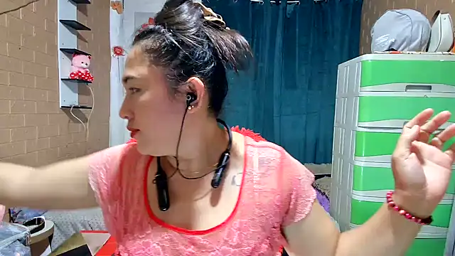 Ugly-Filipina webcam