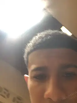 mario_diazhot webcam