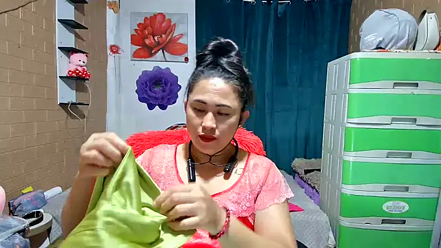 Ugly-Filipina webcam