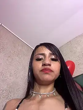 Lauraaa_pink18 webcam