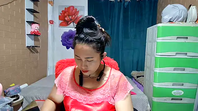 Ugly-Filipina webcam