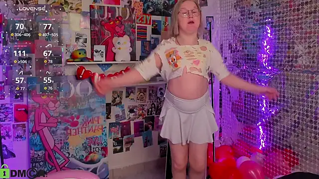 sara_robinson - Sara_Robinson's free webcam - UK Sex Cams