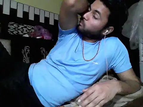 Stubborndesiboy webcam