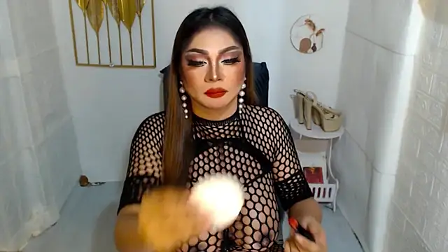 SelfsuckerQueenAmanda webcam